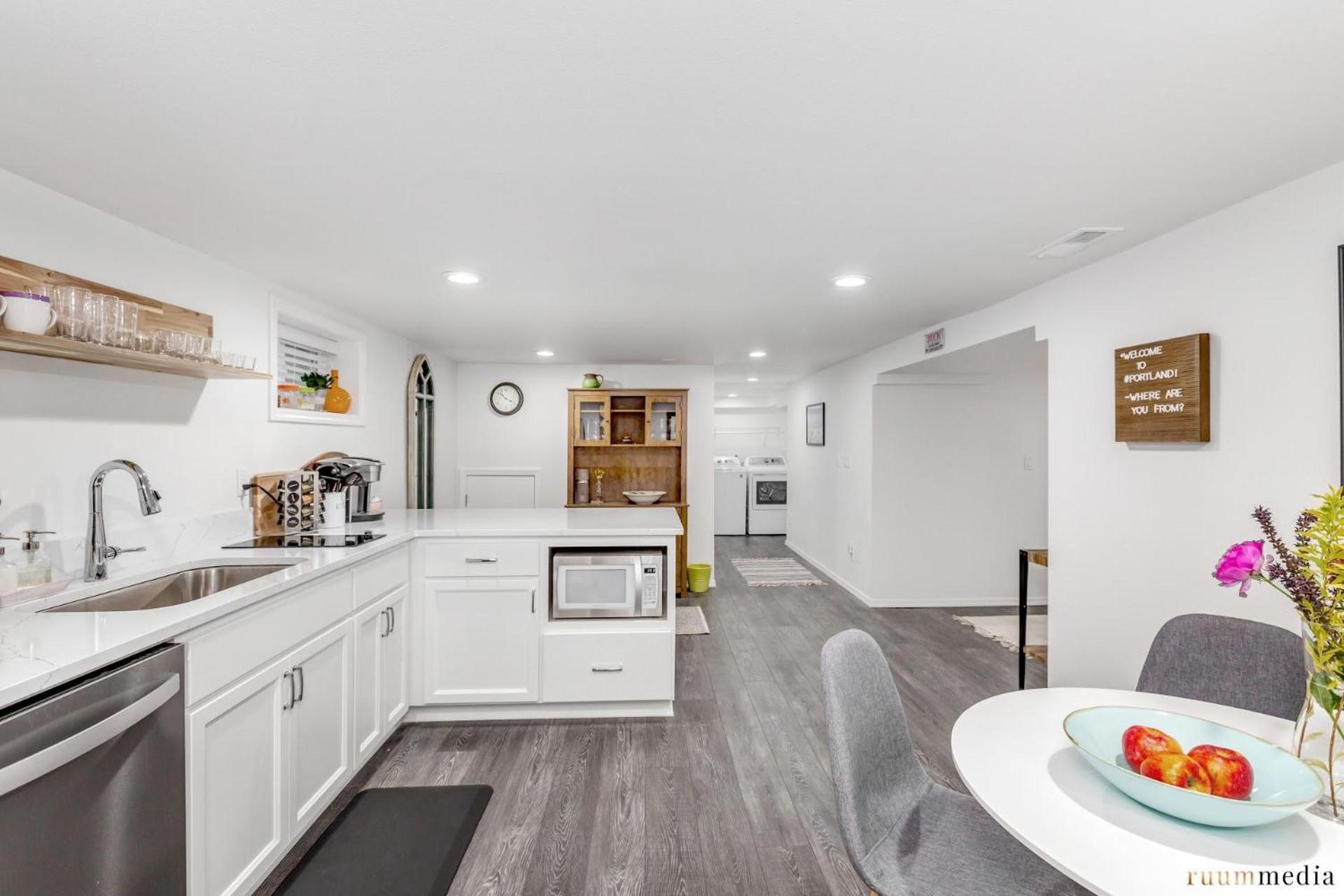 - The Fantastic Fargo Flat - Irving Park Oasis Holiday home *