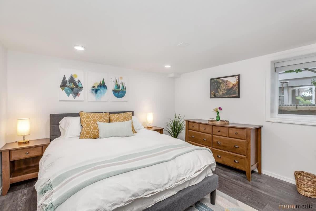 - The Fantastic Fargo Flat - Irving Park Oasis Holiday home