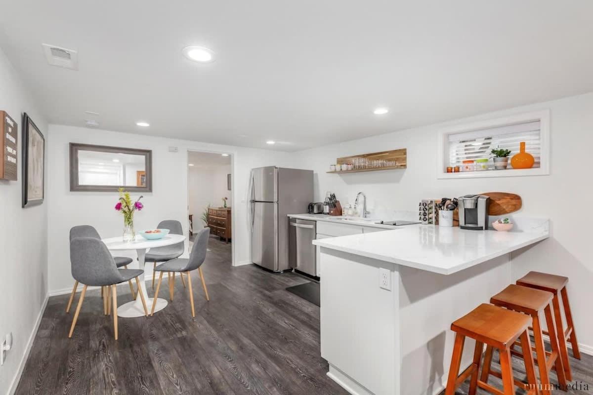 - The Fantastic Fargo Flat - Irving Park Oasis * Portland